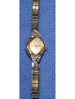 Vintage Bulova  10K RGP Watch 23 Manual Wind Up with Diamonds Ladies Watch Parts